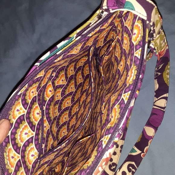 Vera Bradley Bag GUC - Picture 7 of 7